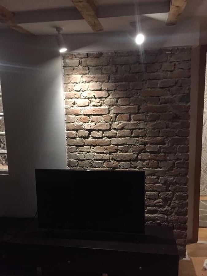 Central Apartment プリシュティナ エクステリア 写真